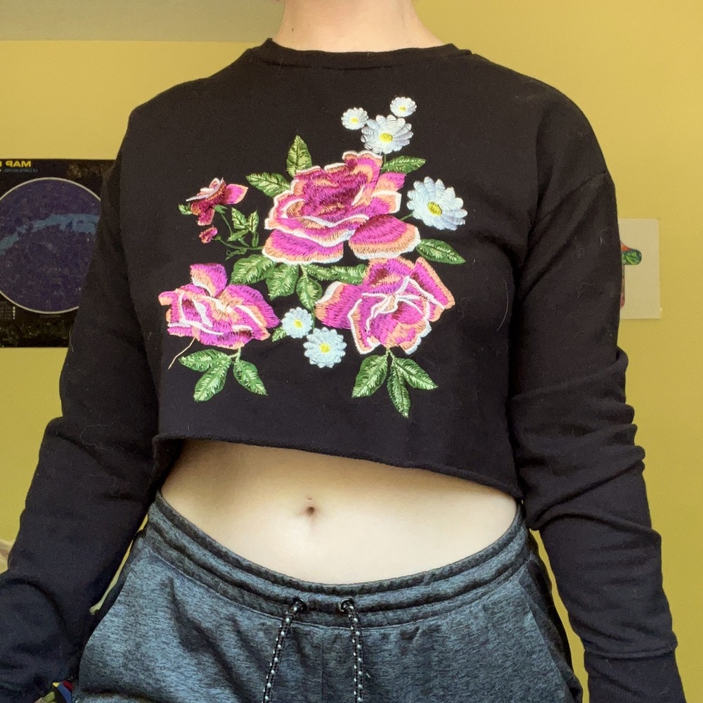 Embroidered Crop Sweater